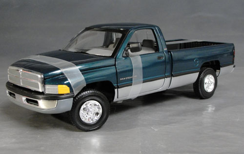 1995 Dodge Ram 2500 SLT, V10 Details - Diecast cars, diecast model cars