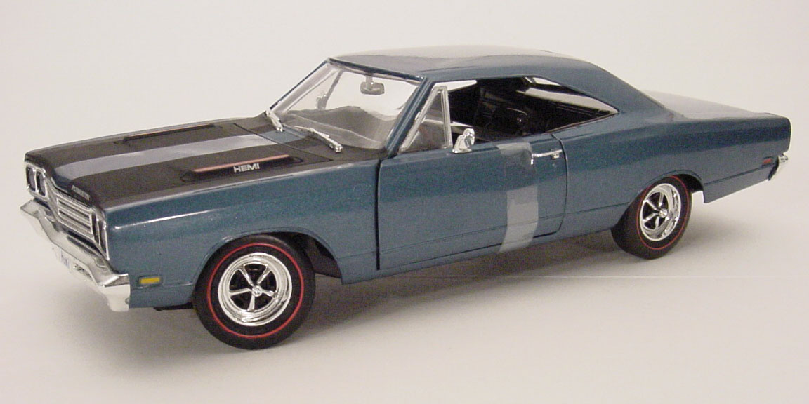 1969 plymouth roadrunner diecast model